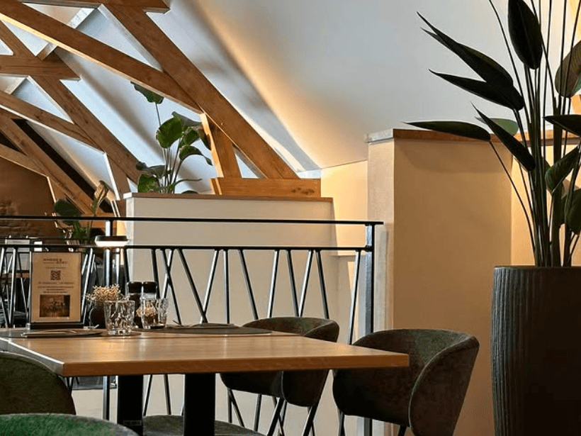 Interieur van Brasserie Rhodesgoed